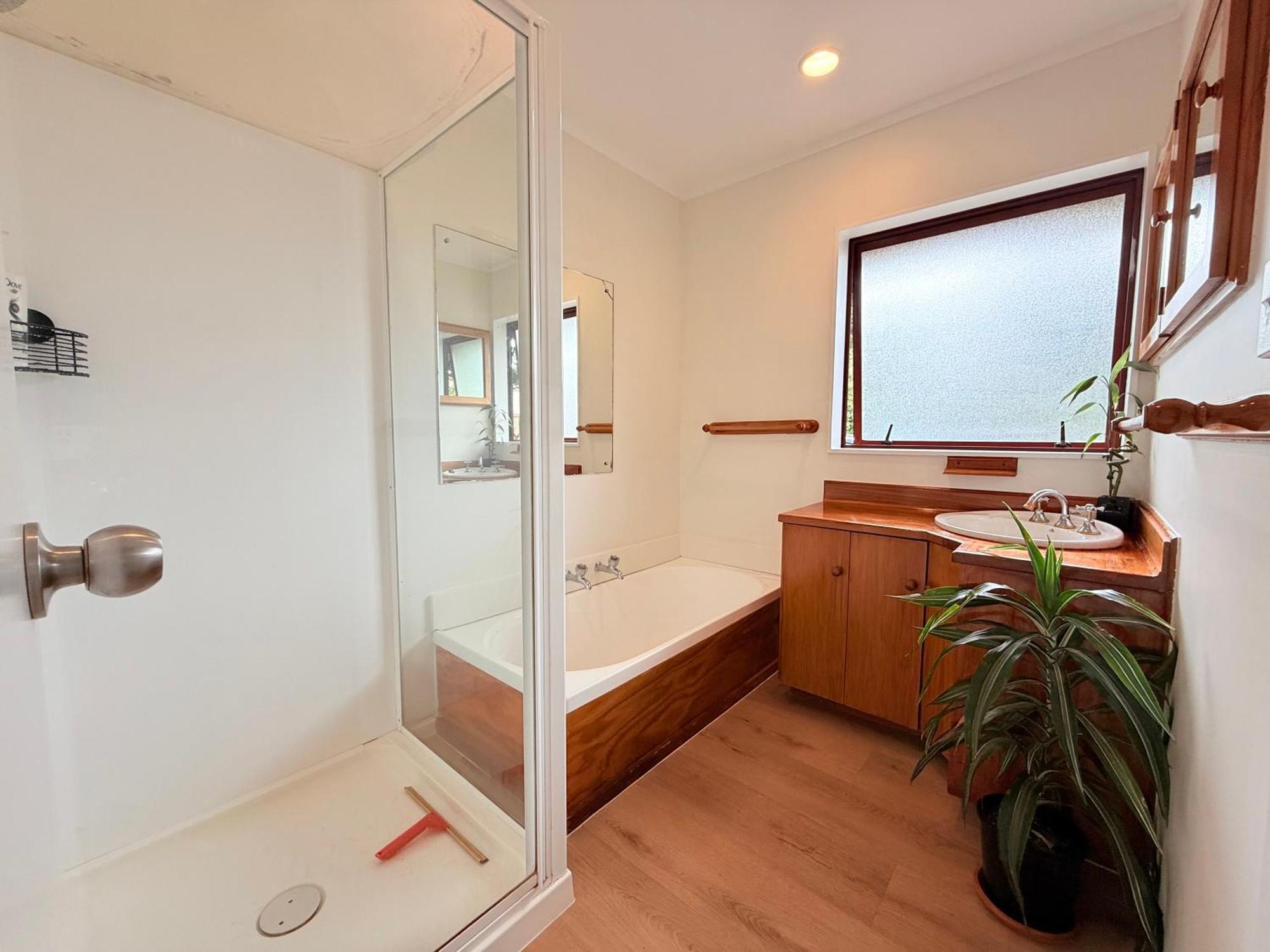 A Cabin With A Big View, Comfort And Tranquility, Close To Vines Martinborough Luaran gambar