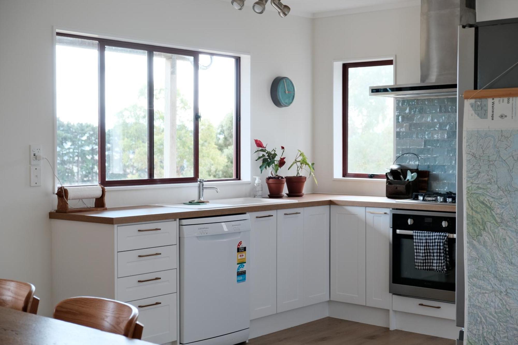 A Cabin With A Big View, Comfort And Tranquility, Close To Vines Martinborough Luaran gambar